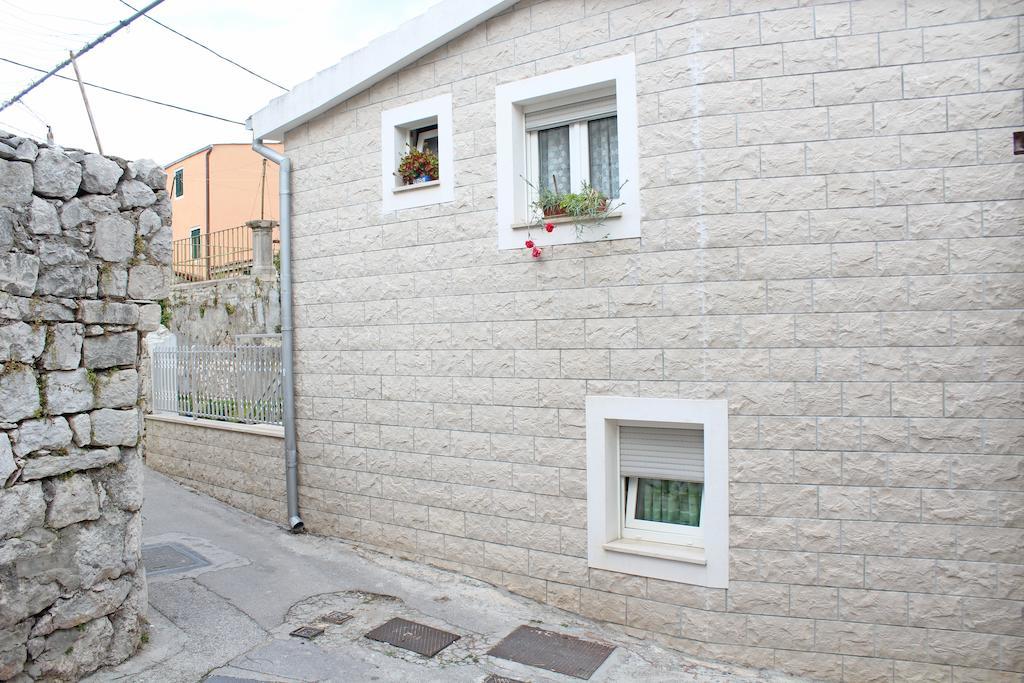 Duje Apartment